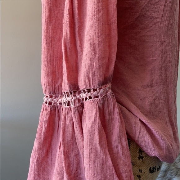 GUC “CURVY” OFF THE SHOULDER BLOUSON TOP - Picture 5 of 6